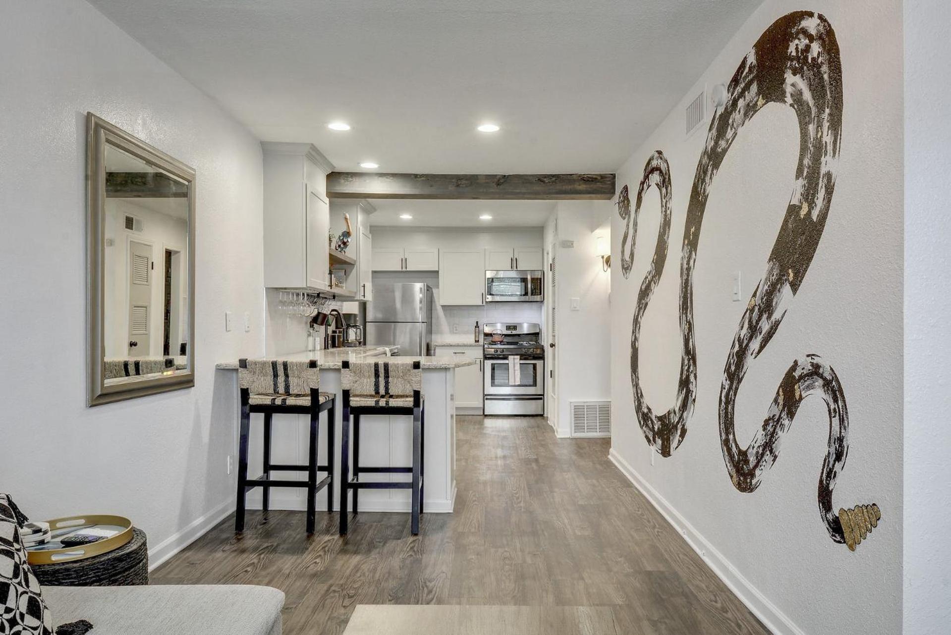 Artsy Space In Travis Heights With Shared Pool - Ash! Austin Exterior foto