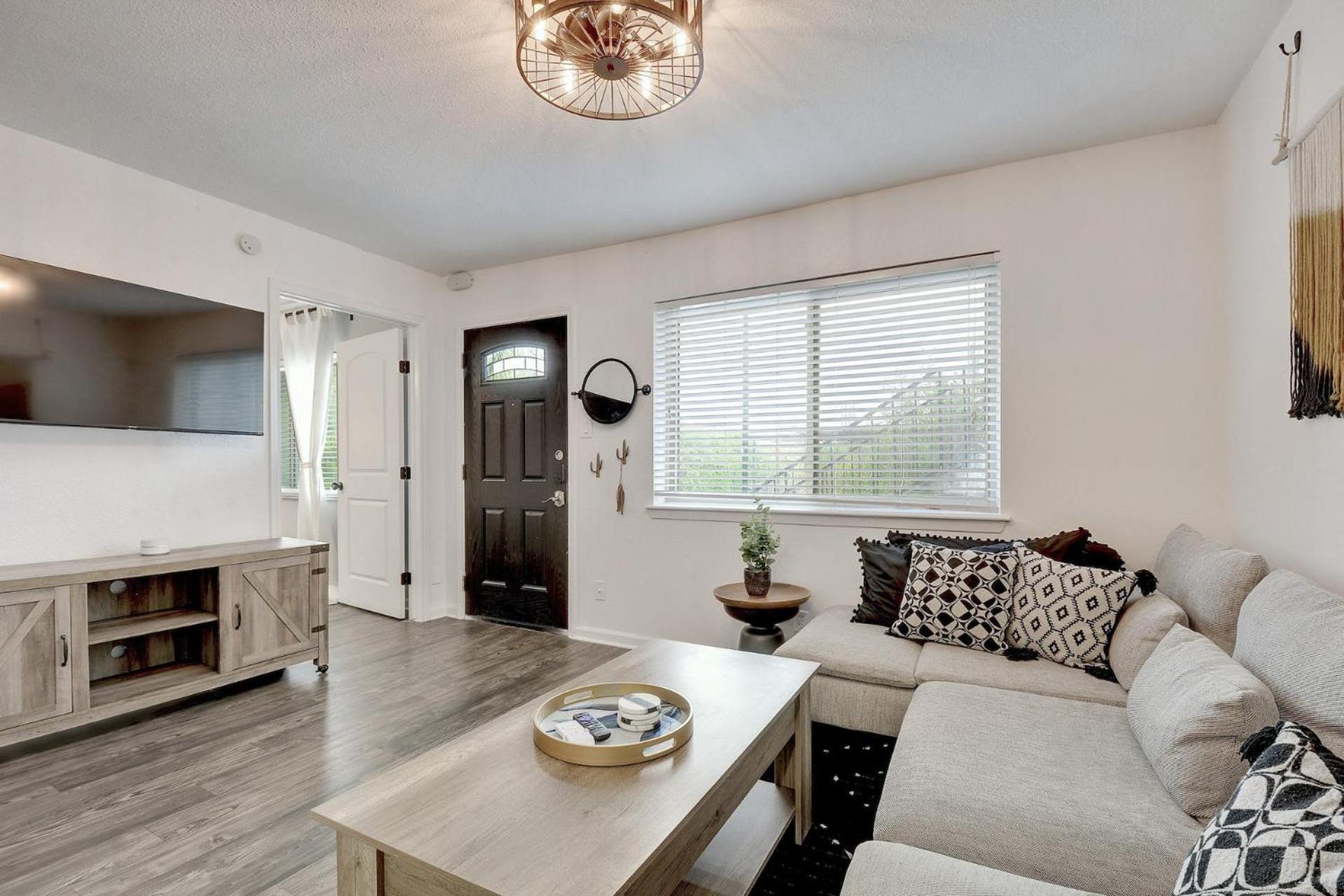 Artsy Space In Travis Heights With Shared Pool - Ash! Austin Exterior foto