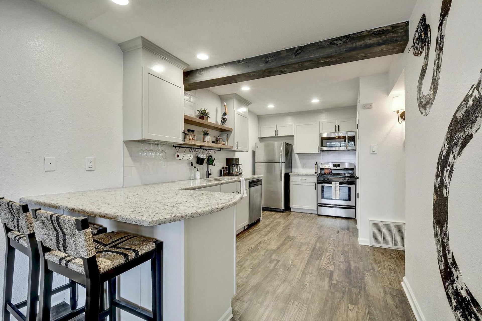 Artsy Space In Travis Heights With Shared Pool - Ash! Austin Exterior foto